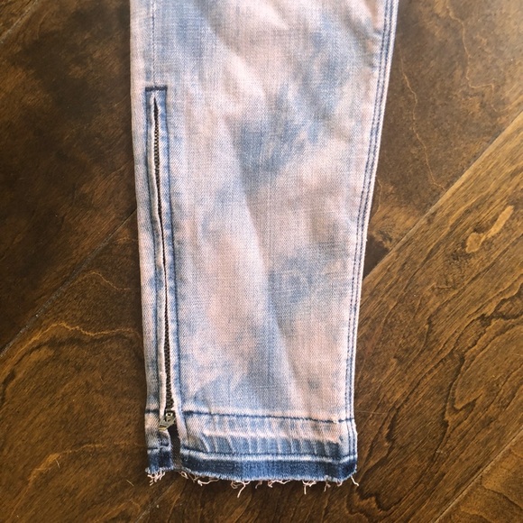 Hudson Skinny Jeans - Picture 4 of 8